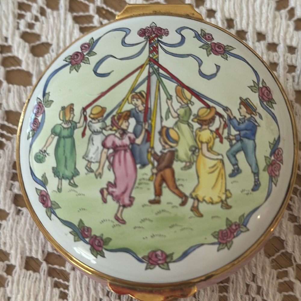 💐Crummles & Co; Vintage, Made in England - Enamel Maypole Kate Greenway Trinket